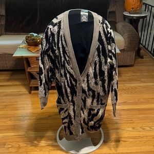 3/4 length long sleevecardigan never been worn